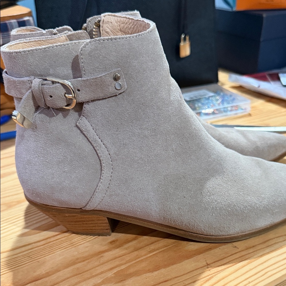 Women's Suede Ankle Boots - Gray